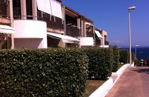Capo Testa Apartamento | Apartamento con impresionantes vistas de la Bocche di Bonifacio