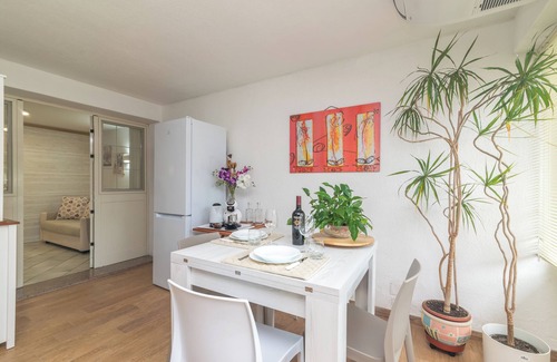 Santa Teresa di Gallura Apartamento | Apartamento 'Bilo Nina' con jardín privado y aire acondicionado