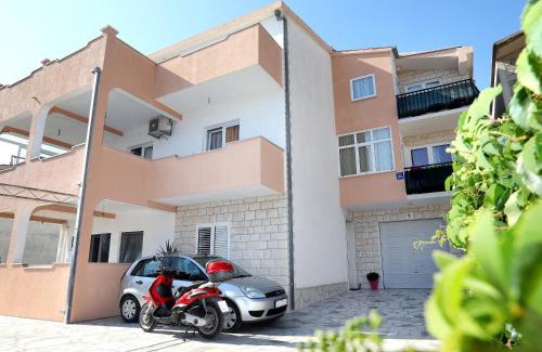 Kastel Sucurac Apartamento | Apartment Ivan