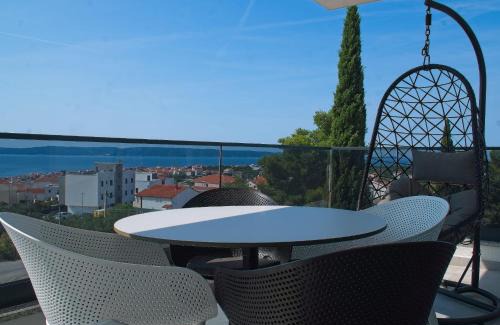 Businci Apartamento | Apartment Ivano with pool & jacuzzi
