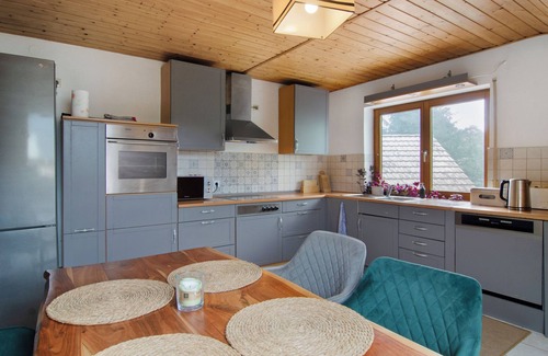 Stockach Apartamento | Apartamento 'Jogis Paradies In Ruhiger Lage' con jardín compartido, balcón y Wi-Fi