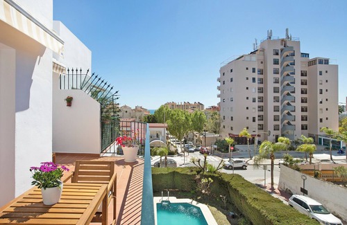 Carihuela Apartamento | Apartamento 'Joya' con piscina compartida, Wi-Fi y aire acondicionado
