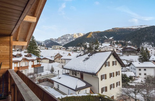 Santa Cristina Val Gardena Apartamento | Apartamento "Julia - Haus Ivo" Cerca de Teleféricos con vistas a la montaña