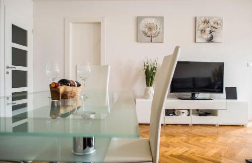 Podstrana Apartamento | Apartment Jully