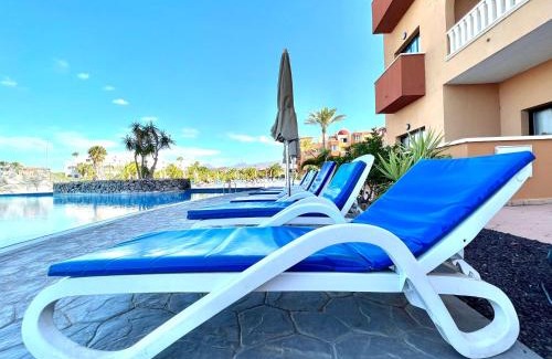 San Miguel de Abona Apartamento | Apartment Junior suite, with heated pool, Wifi, close to beach