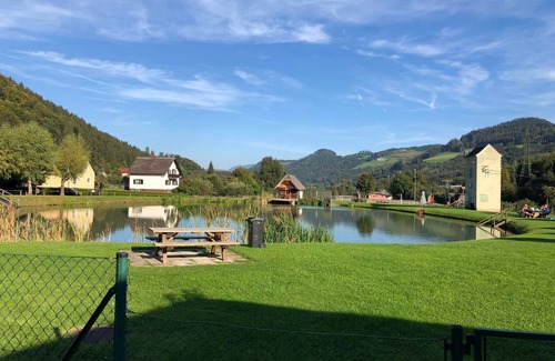 Uebelbach Apartamento | Apartment Käfer with breakfast in the Pension Herti - Haus Pastner am Teich