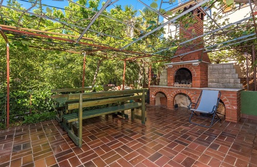 Spadici Apartamento | Apartments Nusha / Studio Apartment on the Groundfloor