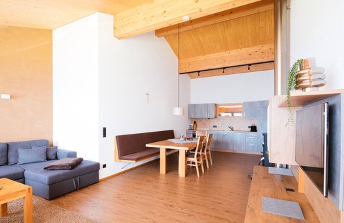 Fontanella Apartamento | Apartamento 'Konzett Top 4' con vistas a la montaña, terraza compartida y Wi-Fi