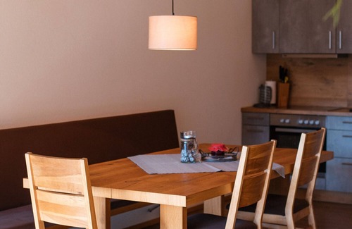 Fontanella Apartamento | Apartamento 'Konzett Top 4' con vistas a la montaña, terraza compartida y Wi-Fi