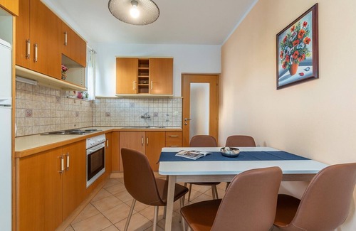 Spadici Apartamento | APP Silvana / Apartment Kristina II with Balcony