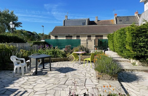 Saint-Regnobert-de-la-Cote-de-Nacre Apartamento | Apartment La Vigie - 30 m from the sea, small sea view