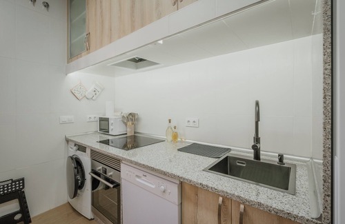 Candeleda Apartamento | Apartamento 'La Aurora De Candeleda' con vistas al lago, Wi-Fi y aire acondicionado