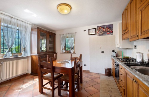 Roisan Apartamento | Apartamento 'La Casa Di Pasky' con vistas a la montaña, jardín compartido y Wi-Fi