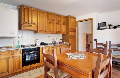 Roisan Apartamento | Apartamento 'La Casa Di Pasky' con vistas a la montaña, jardín compartido y Wi-Fi