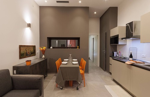 Noto Historic Centre Apartamento | Apartamento 'La Casetta Del Cuore' con jardín privado, Wi-Fi y aire acondicionado