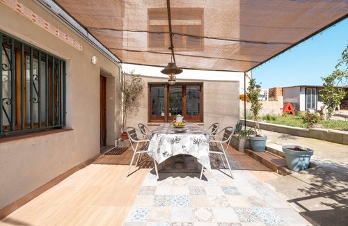 Riudecanyes Apartamento | Apartamento 'La Fabriqueta Loft' con vistas a la montaña, Wi-Fi y aire acondicionado