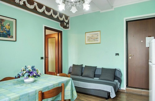 Costigliole d'Asti Apartamento | Apartamento 'La Rocca di Efisio - Dolcetto' con terraza privada, Wi-Fi y aire acondicionado
