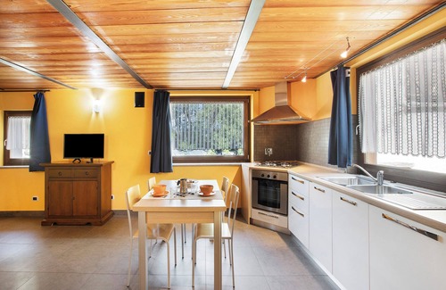Cors Apartamento | Apartamento 'La Maison de Amélie - Bed' con vistas a la montaña, terraza compartida y Wi-Fi