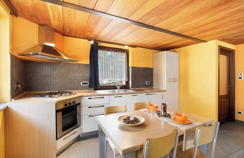 Cors Apartamento | Apartamento 'La Maison de Amélie - Bed' con vistas a la montaña, terraza compartida y Wi-Fi