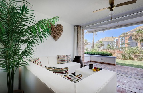 Bahia de Casares Apartamento | Apartamento "La Perla de Marrakech 11" con vistas al mar y Wi-Fi