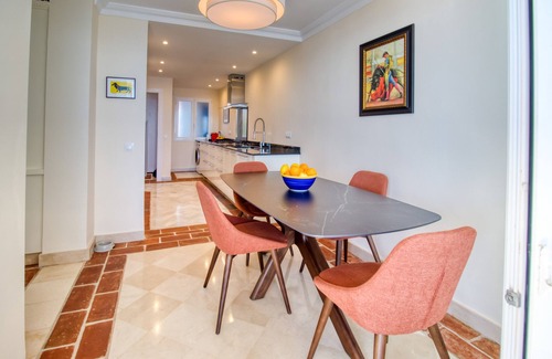 Bahia de Casares Apartamento | Apartamento 'La Perla De La Bahia' con vistas al mar, Wi-Fi y aire acondicionado