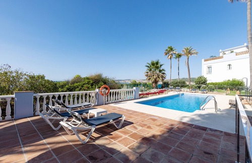 Bahia de Casares Apartamento | Apartamento "La Perla de Marakech 4" con vistas al mar, piscina compartida y Wi-Fi
