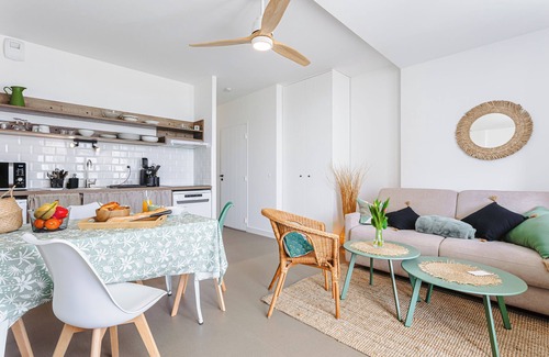 Rivedoux-Plage Apartamento | Apartamento 'La Plage, T2' con vistas al mar, terraza privada y Wi-Fi