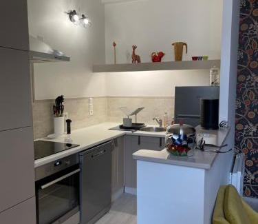 La Rochelle City Centre Apartamento | Apartment- La Rochelle historic city centre