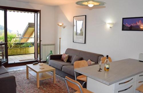 Brezzo di Bedero Apartamento | Apartment La Romantica by Interhome