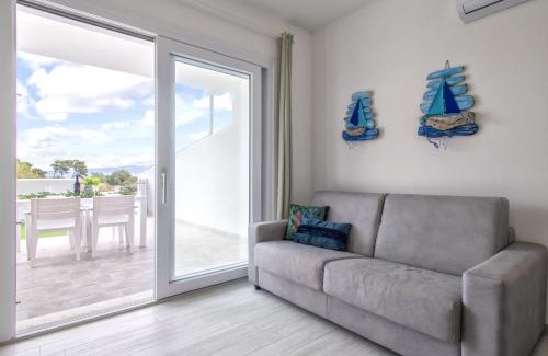 La Muddizza Apartamento | Apartment La terrazza sulla piscina by Interhome