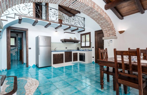 Orosei Apartamento | Apartamento 'La Vela A' con vistas al mar, Wi-Fi y aire acondicionado