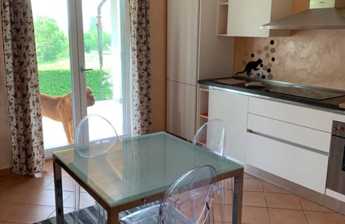 Cantello Apartamento | Apartment 'Lampone' with Mountain View, Private Terrace and Wi-Fi