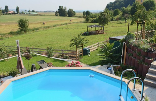 Meissen Apartamento | Apartamento "Landliebe" con uso de piscina y sauna en un patio restaurado de 3 lados