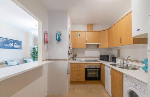 Alcorrin Apartamento | Apartamento "Las Colinas Princess Kristina" con vistas al mar, piscina compartida y Wi-Fi