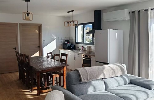 Superbolquere Apartamento | Apartment le blanc neige