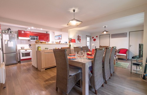 Sers Apartamento | Apartment 'Le Bois De Marie' with Mountain View, Private Terrace and Wi-Fi