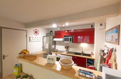 Sers Apartamento | Apartment 'Le Bois De Marie' with Mountain View, Private Terrace and Wi-Fi