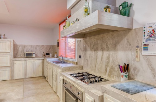 Presicce Apartamento | Apartamento 'Le Colonie - Boschetto' con terraza privada, jardín compartido y Wi-Fi