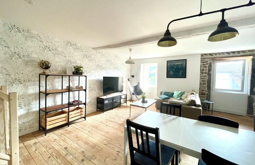 Meximieux Apartamento | Apartment "Le Jungly" renovated character duplex, near CNPE
