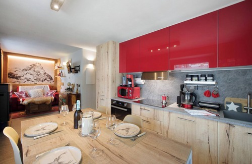 Paquier Apartamento | Apartamento 'Le Rêve D'Emilie - Family House' con vistas a la montaña, terraza compartida y Wi-Fi