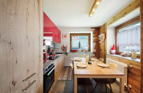 Paquier Apartamento | Apartamento 'Le Rêve D'Emilie - Family House' con vistas a la montaña, terraza compartida y Wi-Fi