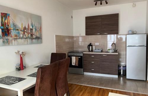 Vozdovac Apartamento | Apartment Leonis
