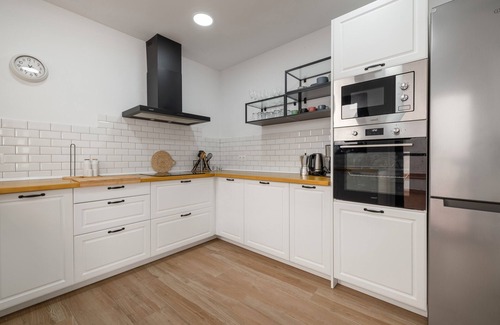 Camarles Apartamento | Apartamento 'Les Carolines' con terraza privada, Wi-Fi y aire acondicionado