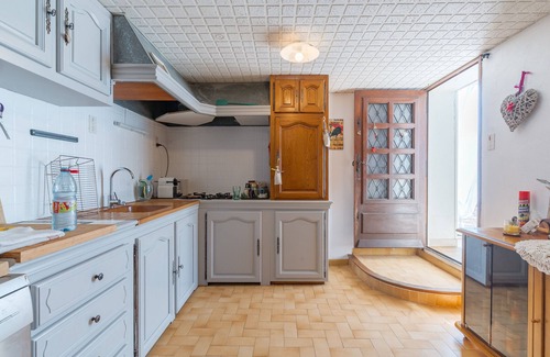 Apt Apartamento | Apartamento 'Les Cerisiers' con piscina compartida, terraza compartida y Wi-Fi