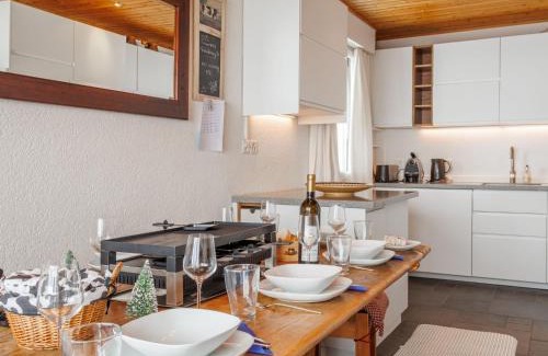 Val d'Illiez Apartamento | Apartment Les Cimes by Interhome
