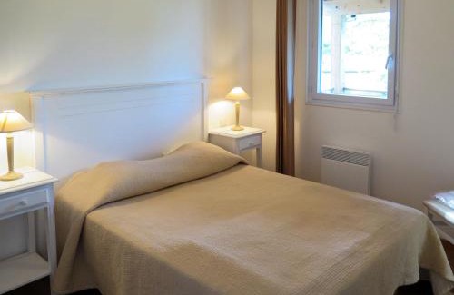 Parentis-en-Born Apartamento | Apartment Les Cottages du Lac T3 Premium by Interhome