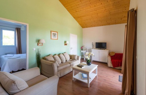 Parentis-en-Born Apartamento | Apartment Les Cottages du Lac T4 Premium by Interhome