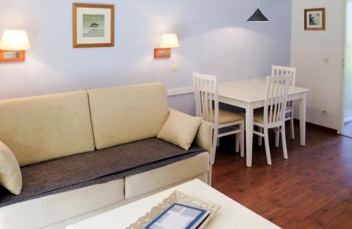 Parentis-en-Born Apartamento | Apartment Les Cottages du Lac T1 by Interhome