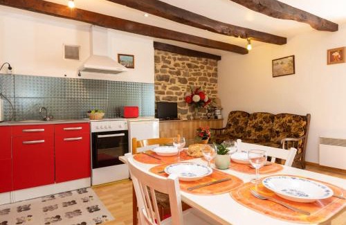Roz-Landrieux Apartamento | Apartment Les jardins by Interhome