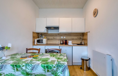 La Salvetat-sur-Agout Casa | Apartamento 'Les Tables Aux Vaches-Chambre Agout' con terraza privada, jardín privado y Wi-Fi